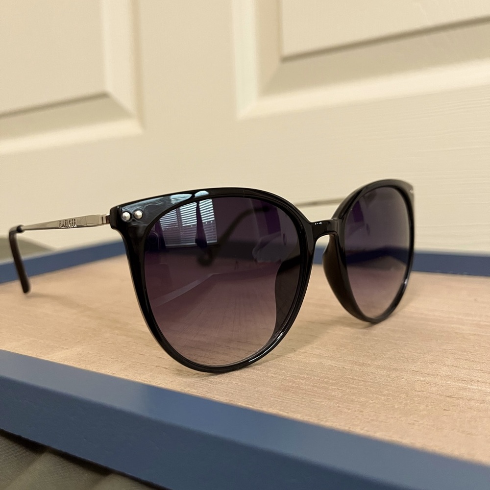 Tommy Hilfiger Sunglasses